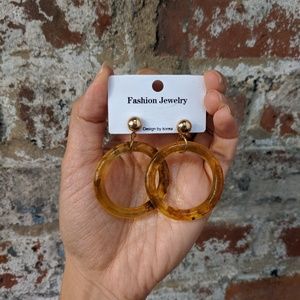 NWT Turtleshell Acrylic Hoop Earrings
